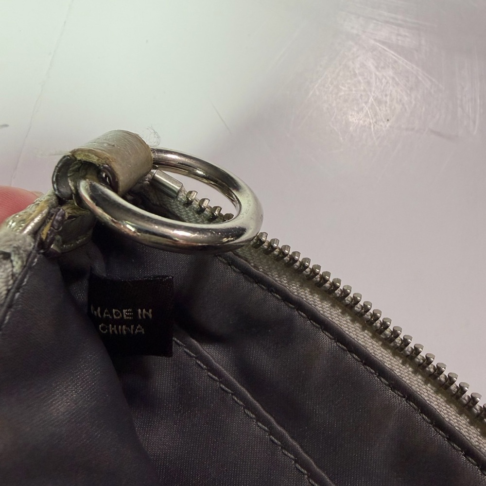 Y2K Coach Silver and Cream Women's Bag - Picture 9 of 13
